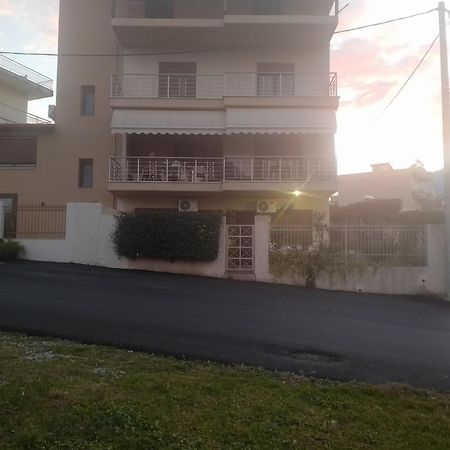 Corner House Apartment Leptokaryá Ngoại thất bức ảnh